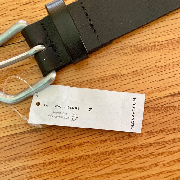 Boys size medium new with tags Old Navy black belt - Picture 3 of 5